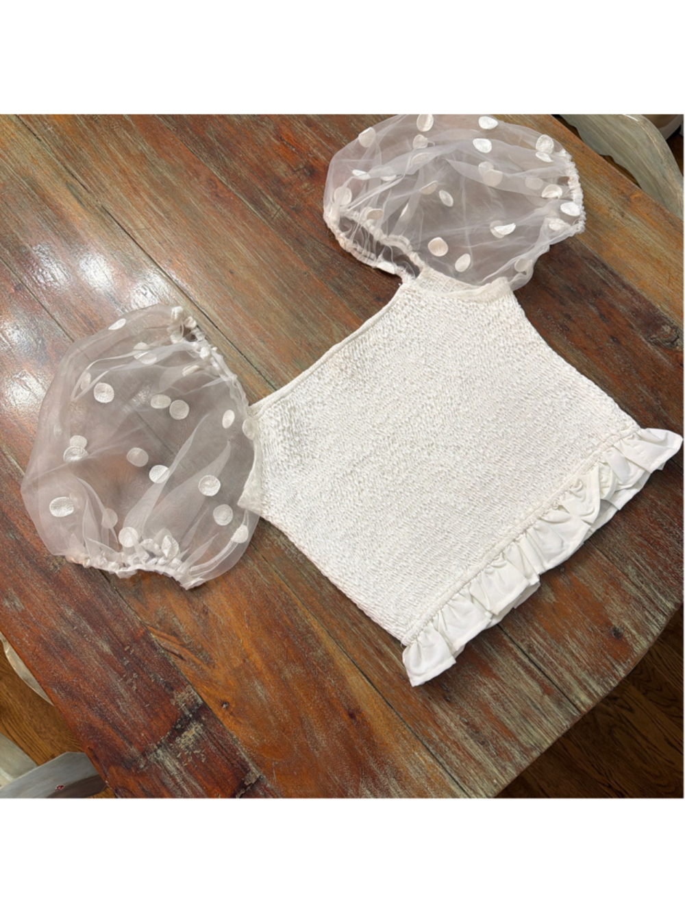 idem ditto White Smocked Puff Sleeve Crop Top NWOT Size Medium Sheer Polka Dot